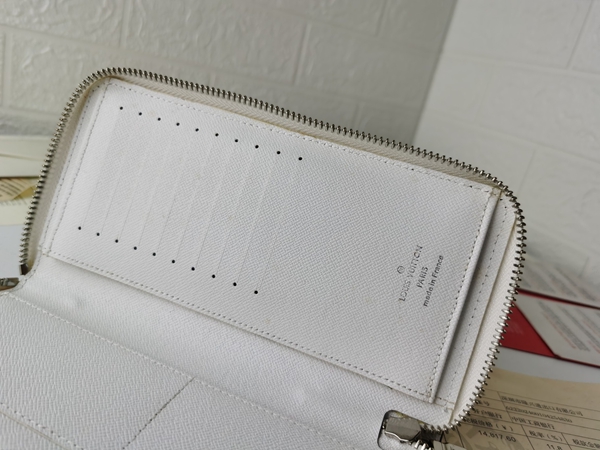 LVコピーウォレット角部分ディテール